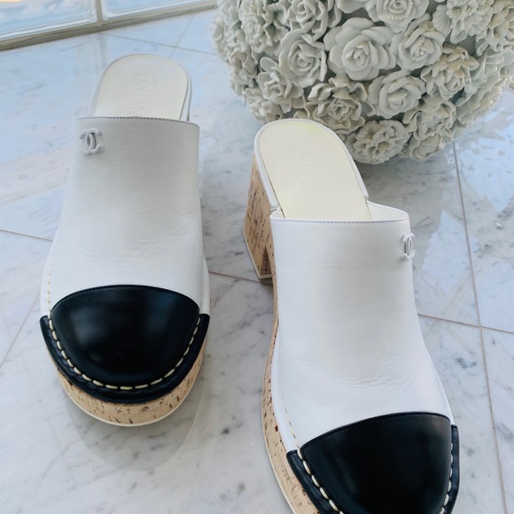 CHANEL Cap-Toe Clogs SZ 41 - Picture 2 of 3
